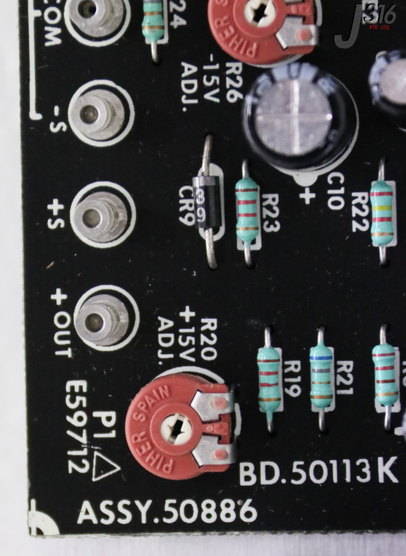 その他 K C3056 POWER ONE LINEAR POWER SUPPLY TRIPLE OUTPUT (NEW) HCBB-75W-A